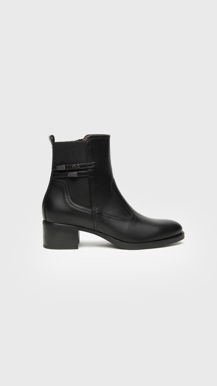 STIVALETTO IN PELLE NERO