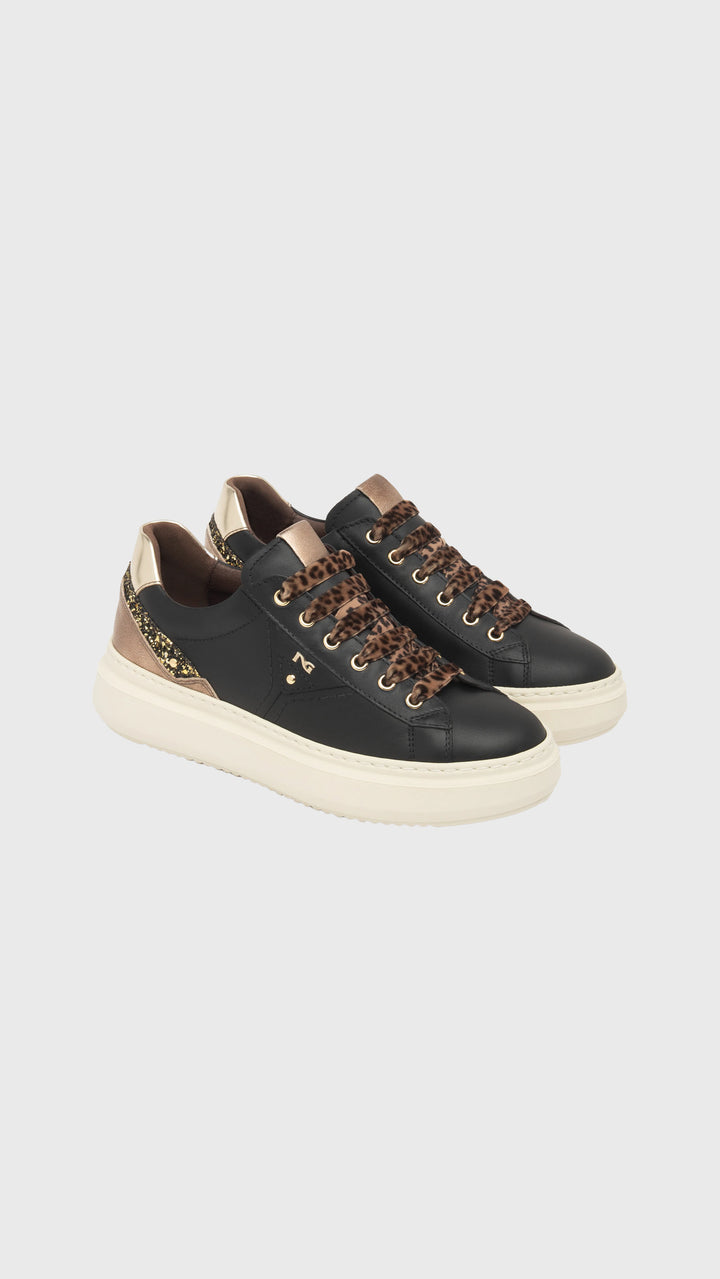 SNEAKER IN PELLE NERA PLATFORM