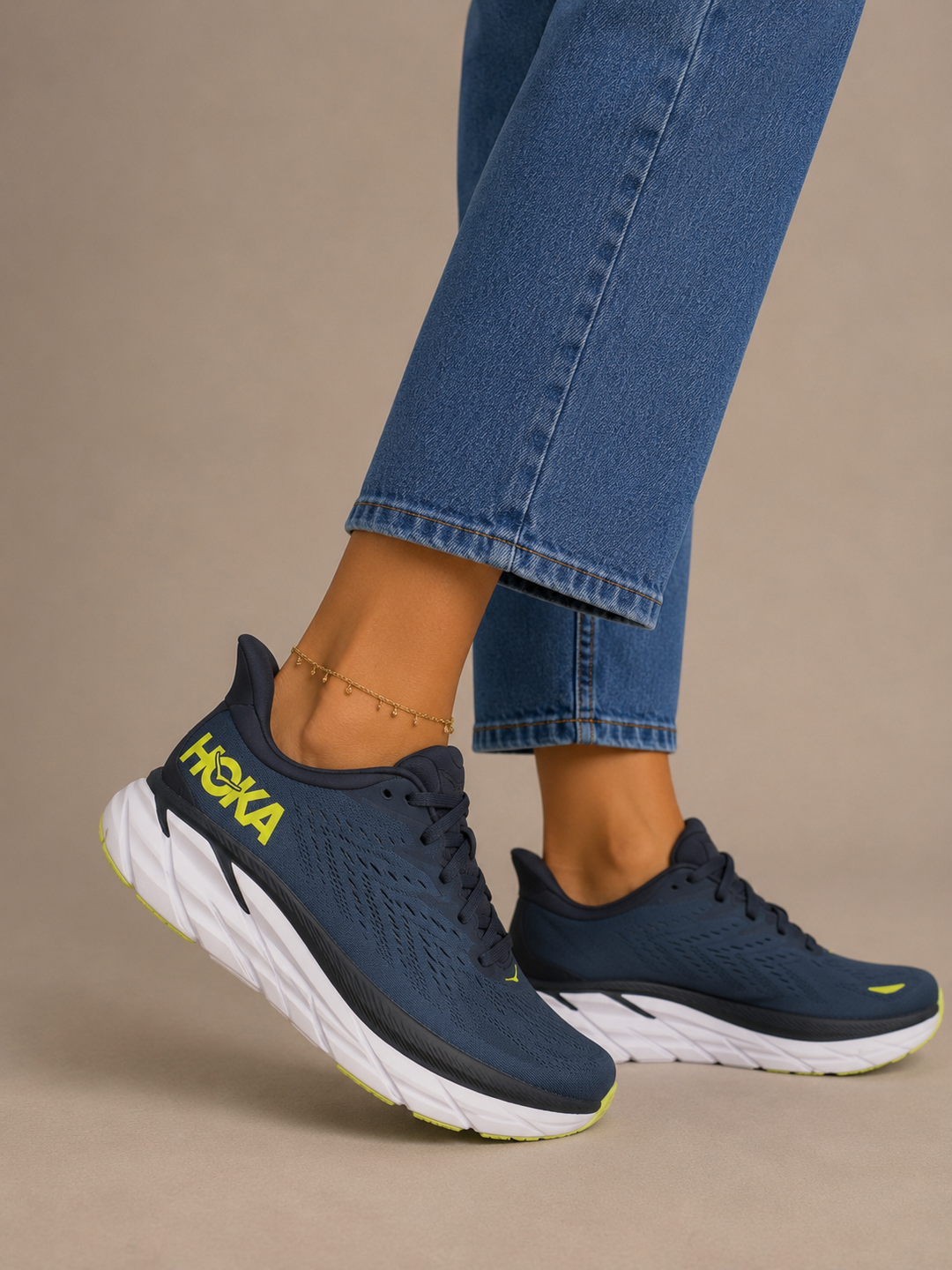 HOKA M CLIFTON 8