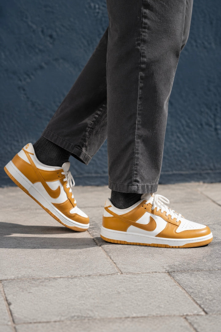 NIKE DUNK LOW
