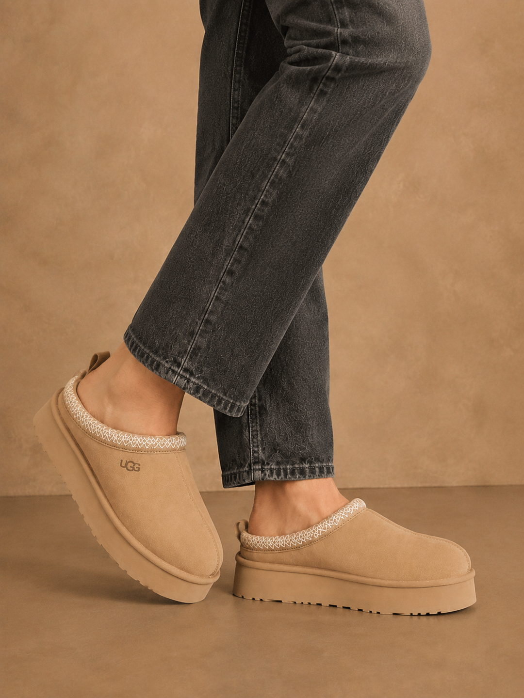 UGG W TAZZ II PLATFORM