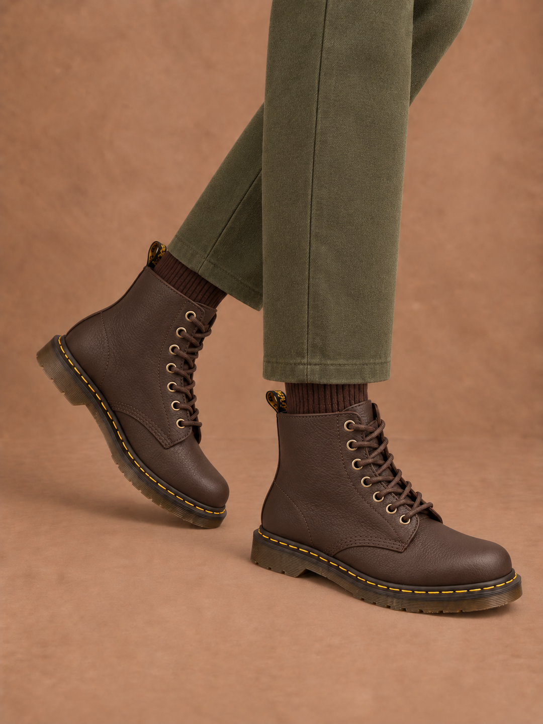 DR. MARTENS 1460 AMBASSADOR DARK BROWN