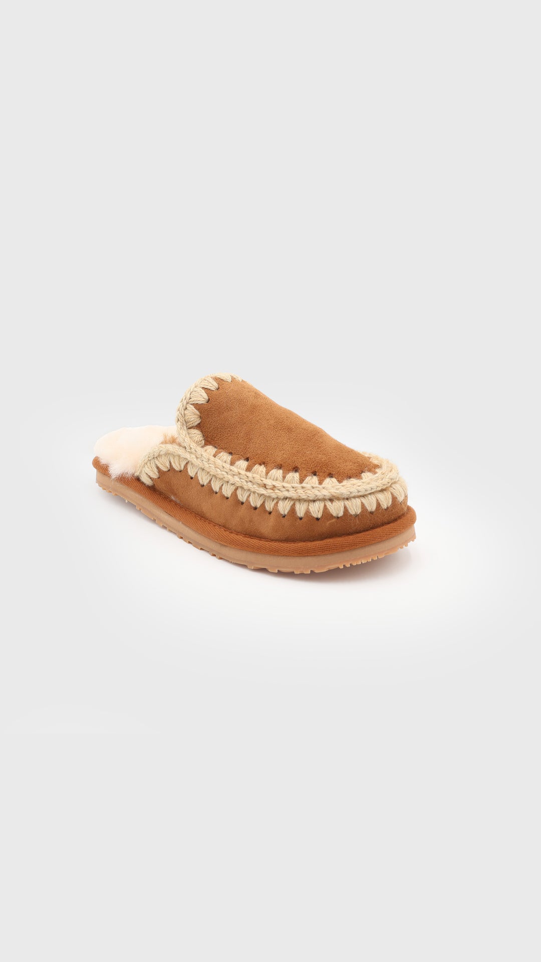 MOU SLIPPER