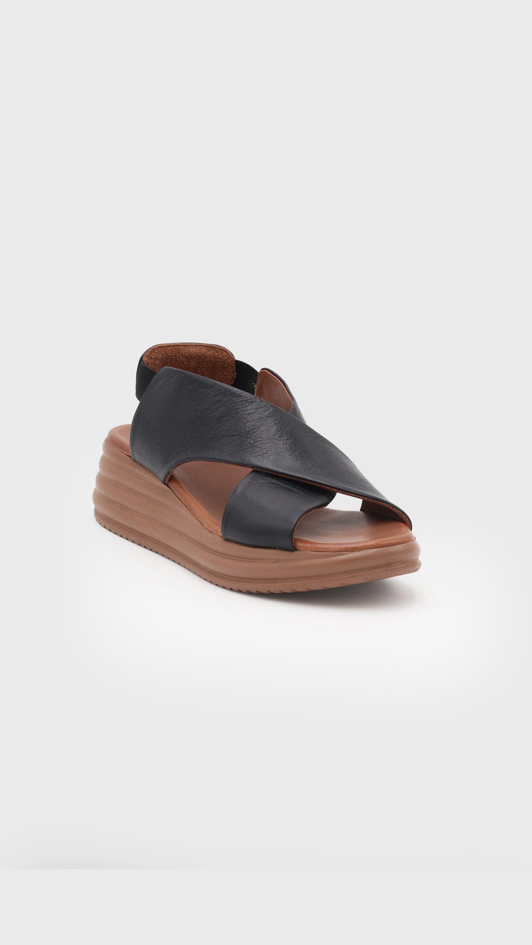 SANDALO ZEPPA FASCIA INCROCIATA NERA