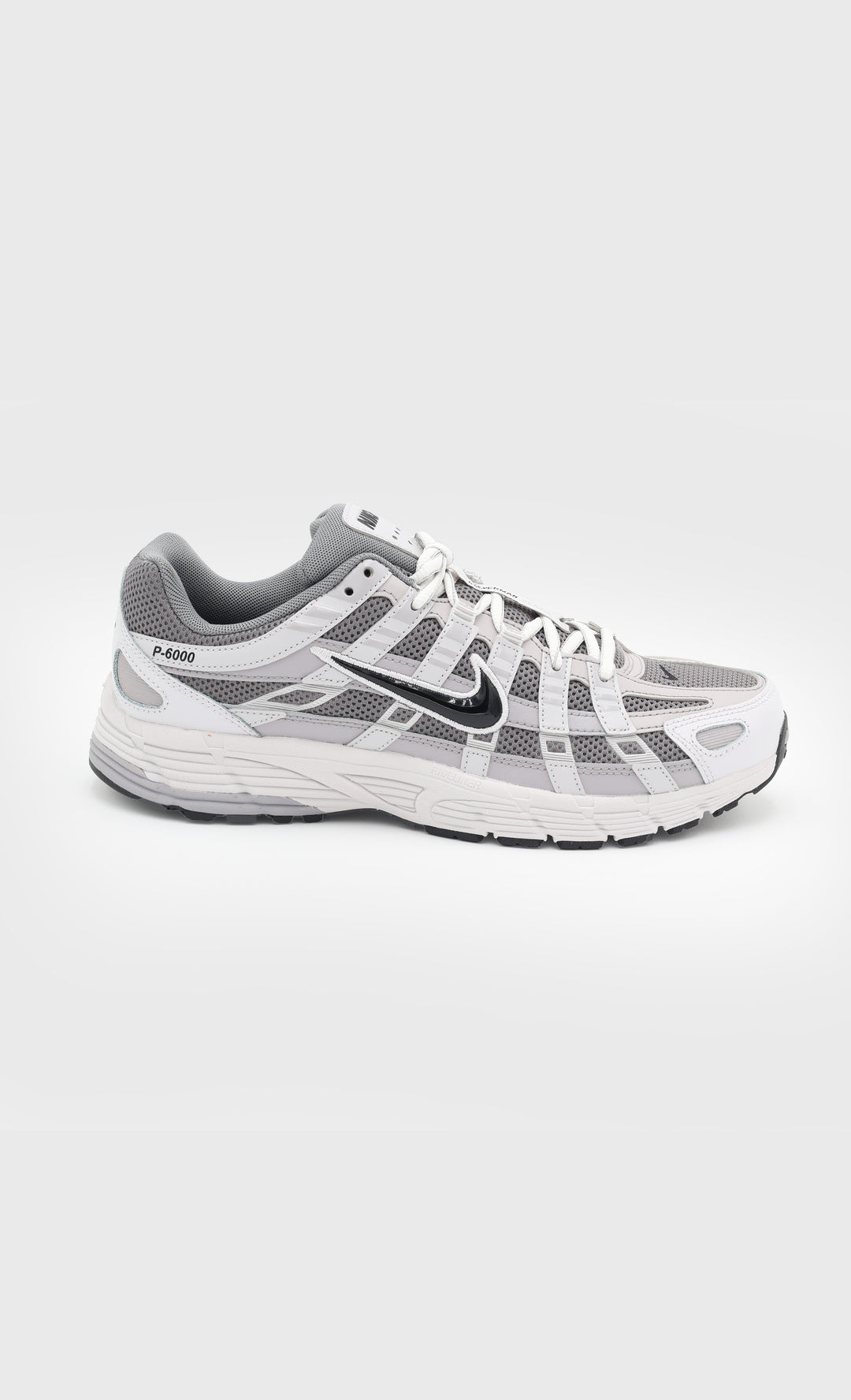 NIKE P6000
