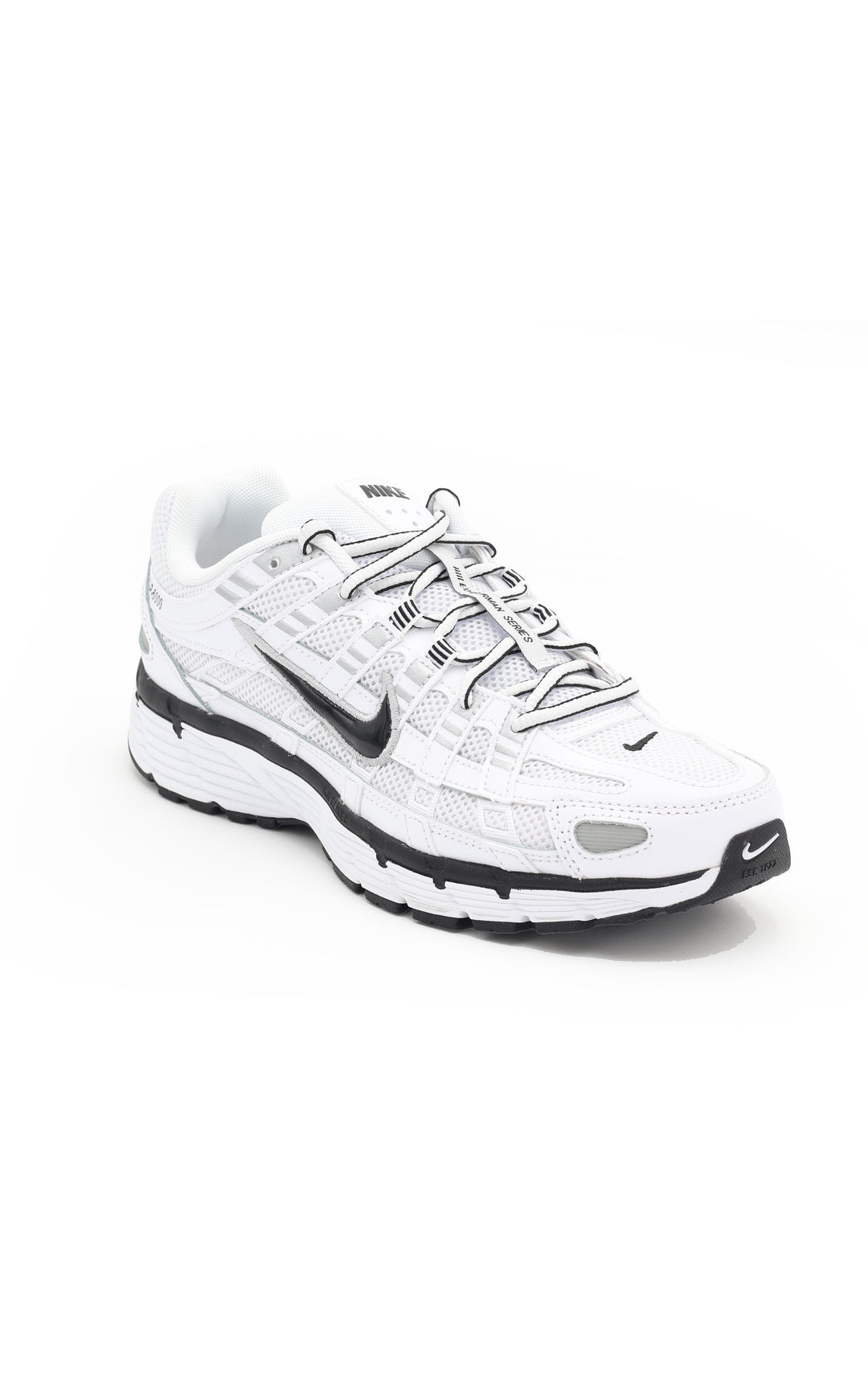 NIKE P6000
